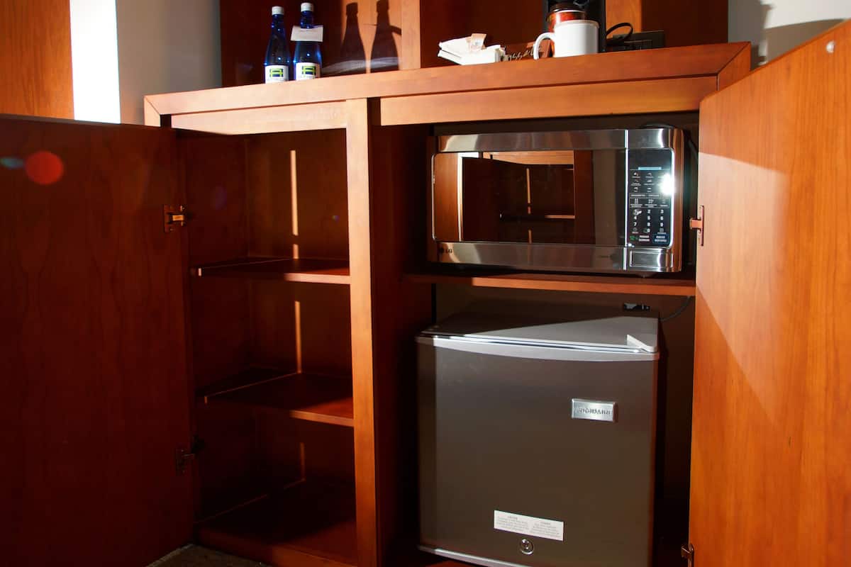 Mini fridge