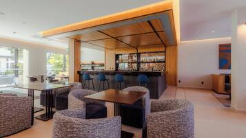 Bar (in der Unterkunft)