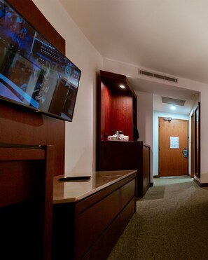 Premium bedding, in-room safe, desk, blackout drapes - Sheraton Leon (León)