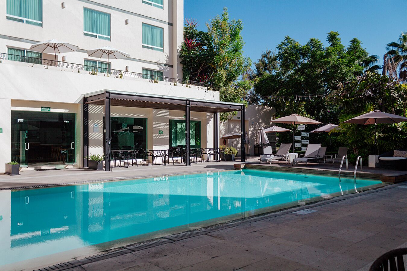 outdoor pool, pool loungers