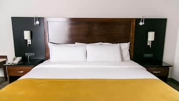 1 bedroom, premium bedding, in-room safe, desk