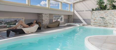 Indoor pool, outdoor pool