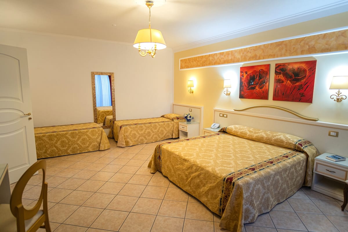 Quadruple Suite, terrasse, vue sur la mer