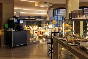 Tägliches inbegriffenes Frühstücksbuffet