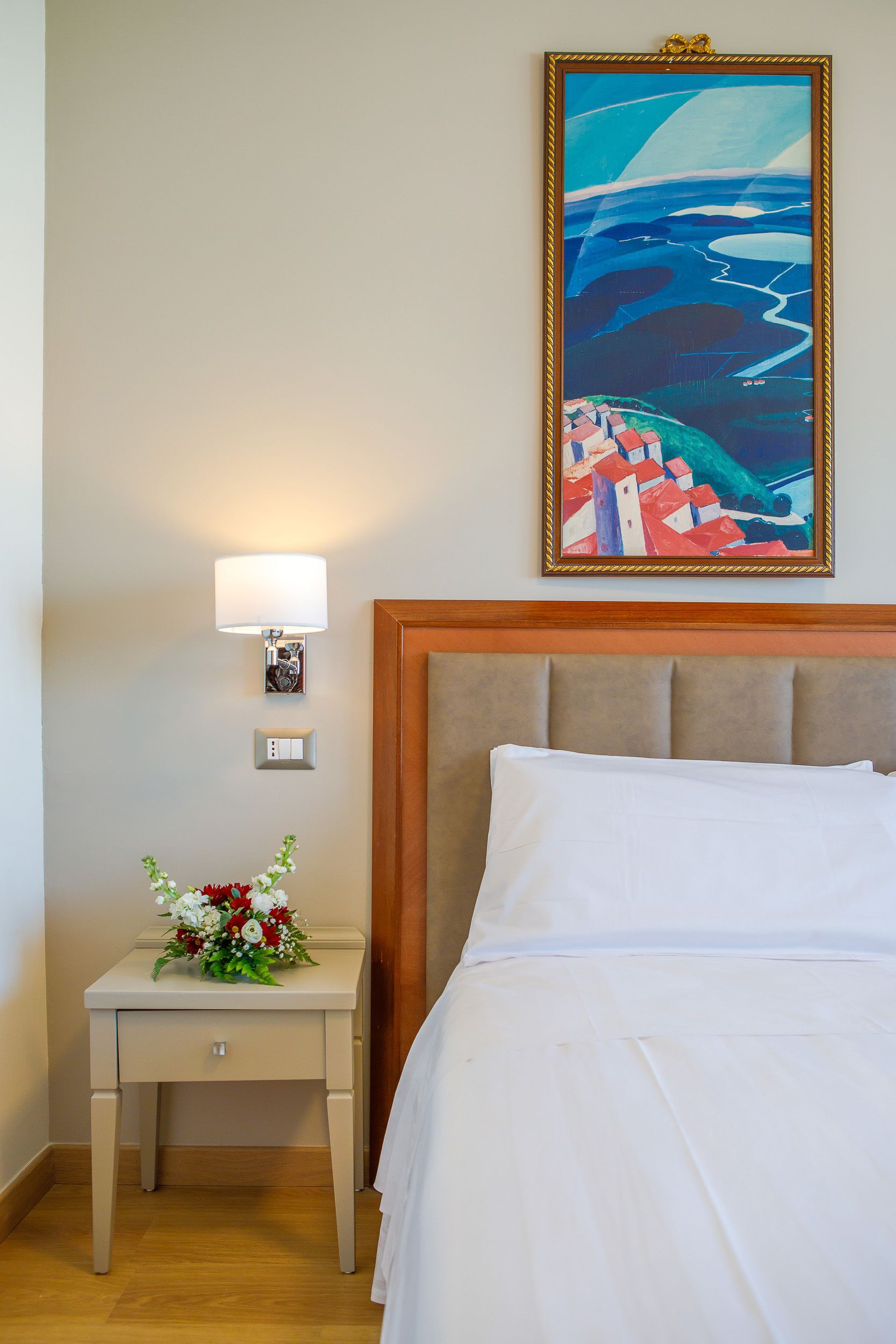 Couette en duvet d'oie, minibar, coffres-forts dans les chambres, bureau