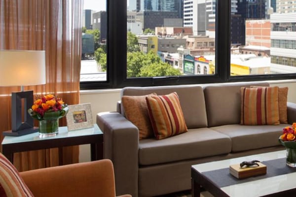 2 bedrooms, in-room safe, desk, laptop workspace