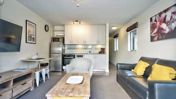 Apartment, 2 Bedrooms, Kitchen | Living area | Flat-screen TV, DVD player