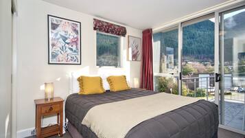 Apartment, 2 Bedrooms, Kitchen | Iron/ironing board, free WiFi, bed sheets