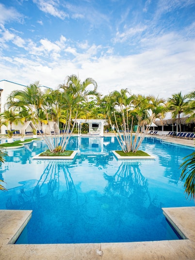 Playa Blanca Beach Resort - All Inclusive