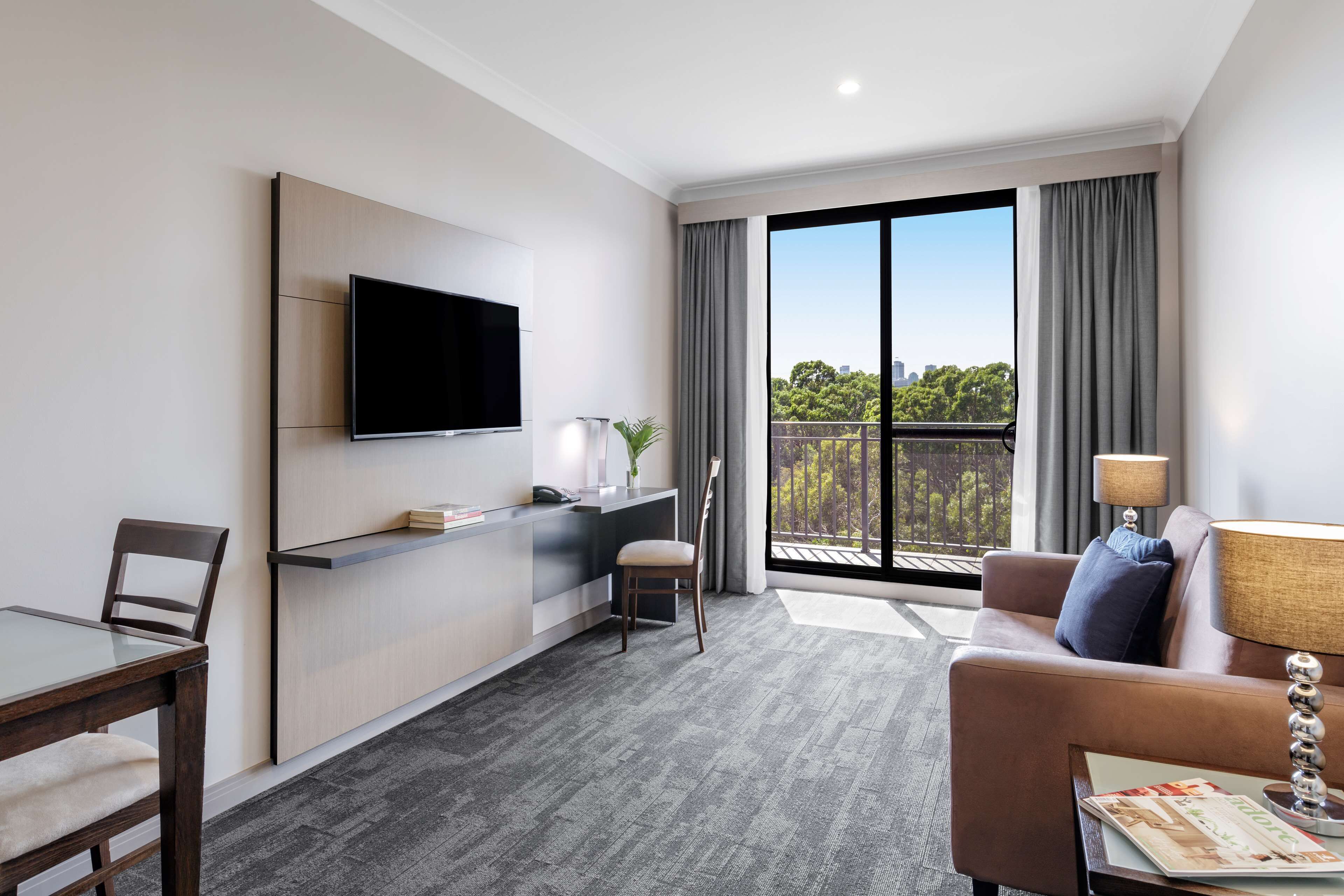 Oaks Sydney North Ryde Suites — image 10