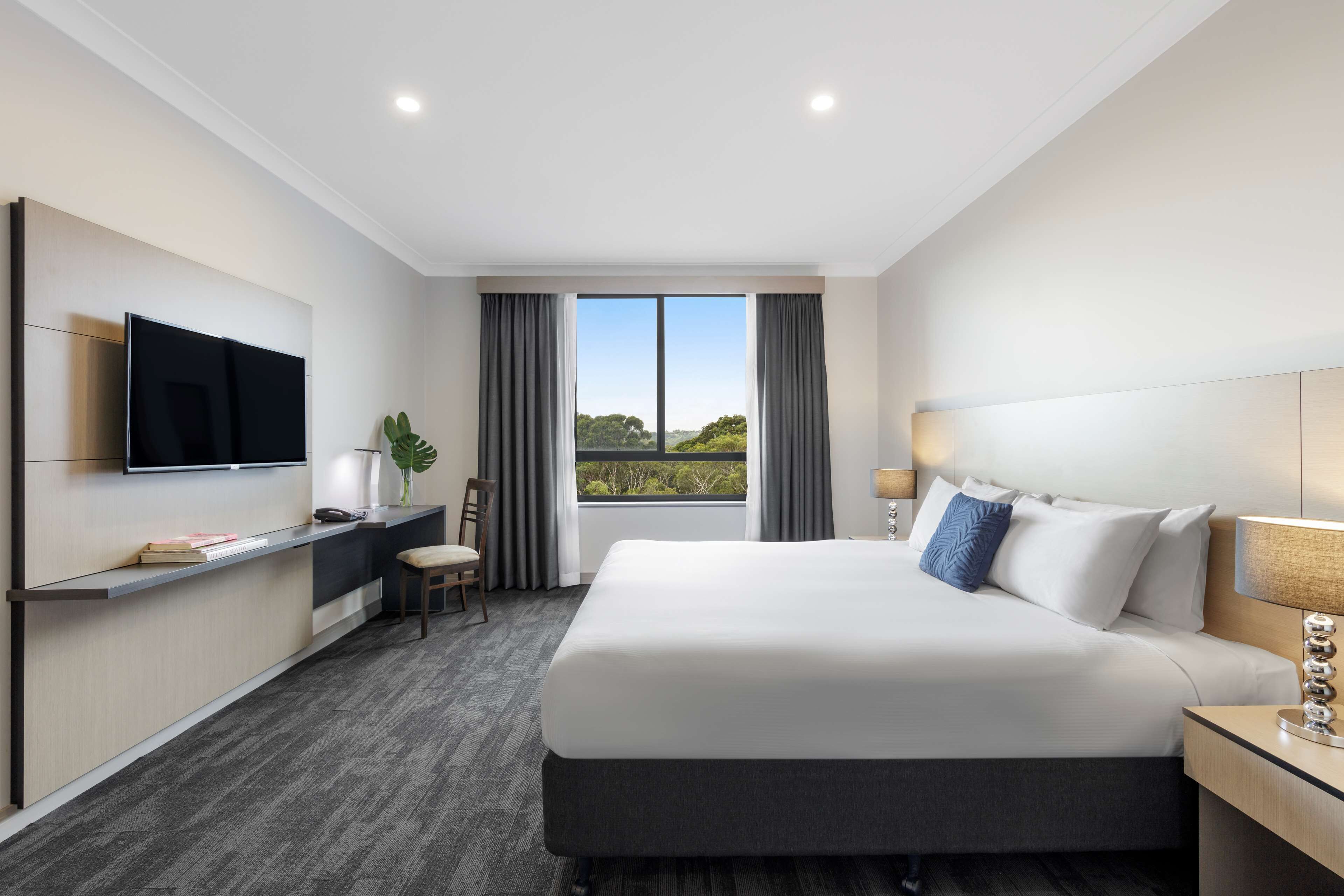 Oaks Sydney North Ryde Suites — image 5