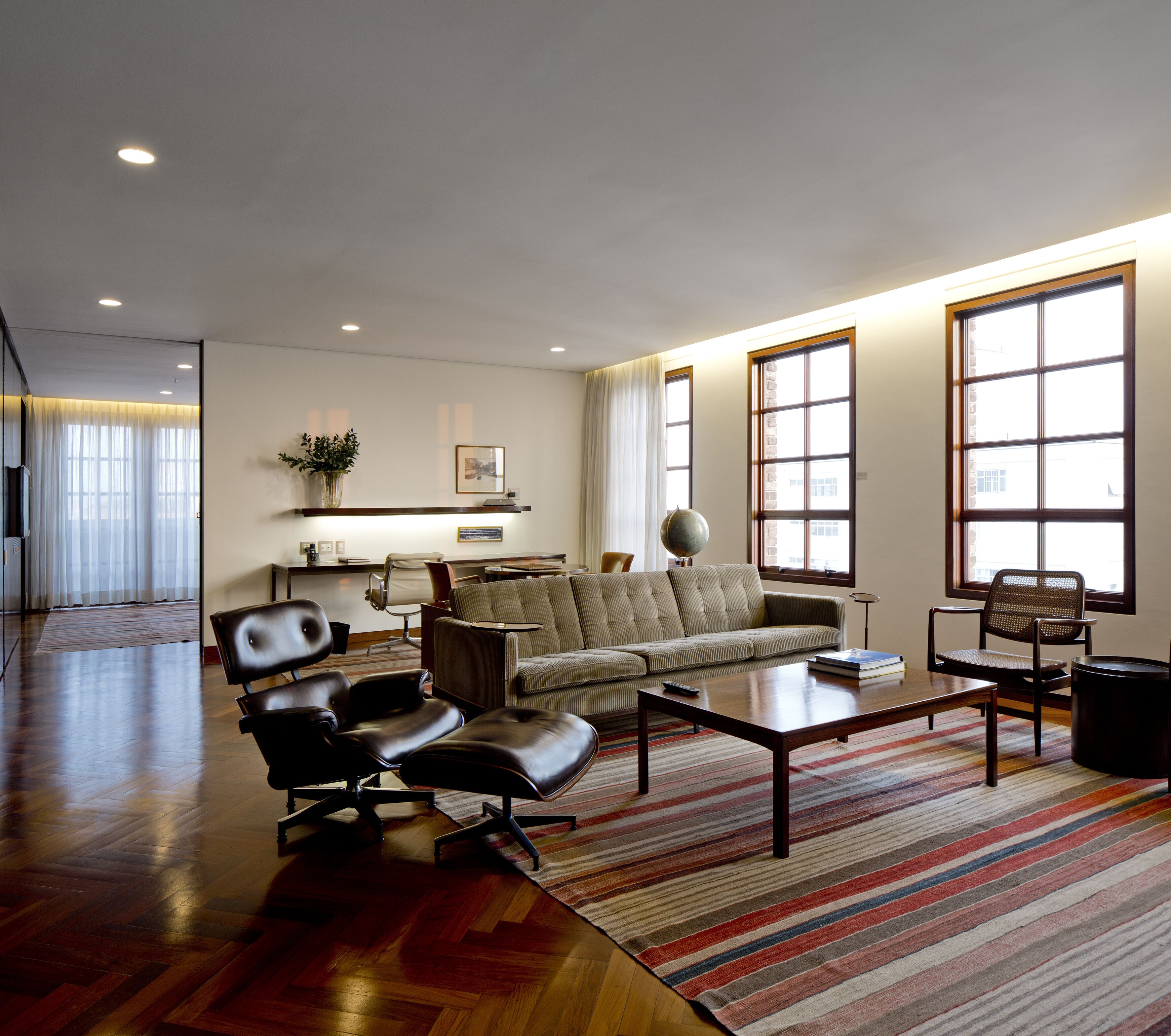 suite, 2 bedrooms | living area | 29-inch flat-screen tv with cable channels, tv, dvd player