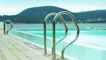 Seasonal outdoor pool, sun loungers