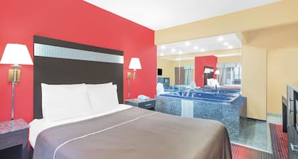 Howard Johnson by Wyndham North Bergen