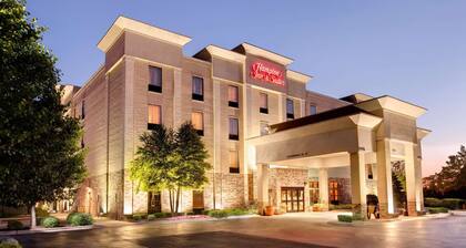 Hampton Inn & Suites Addison