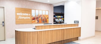 Hampton Inn & Suites Addison