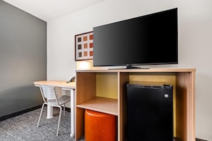 Room, 2 Queen Beds | In-room safe, desk, blackout drapes, iron/ironing board