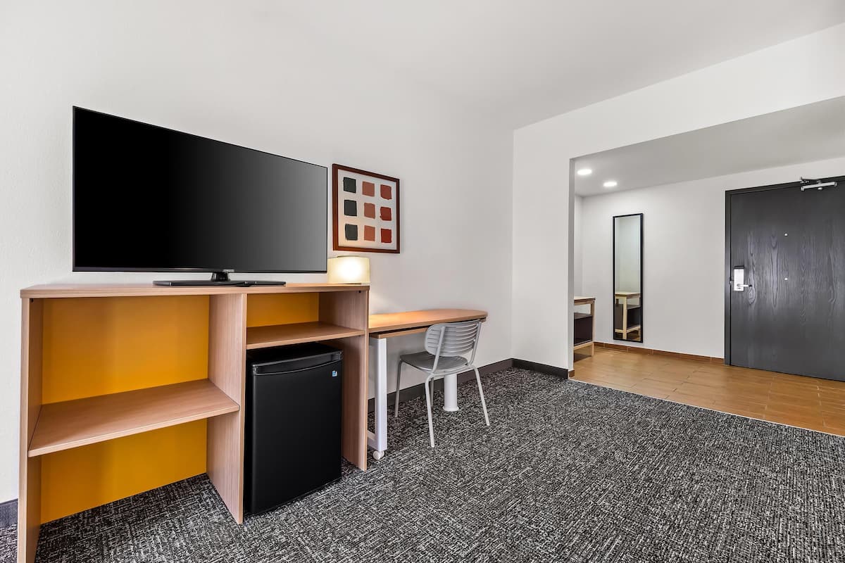 In-room safe, desk, blackout curtains, iron/ironing board
