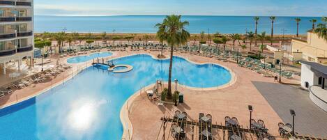 Seasonal outdoor pool, pool loungers