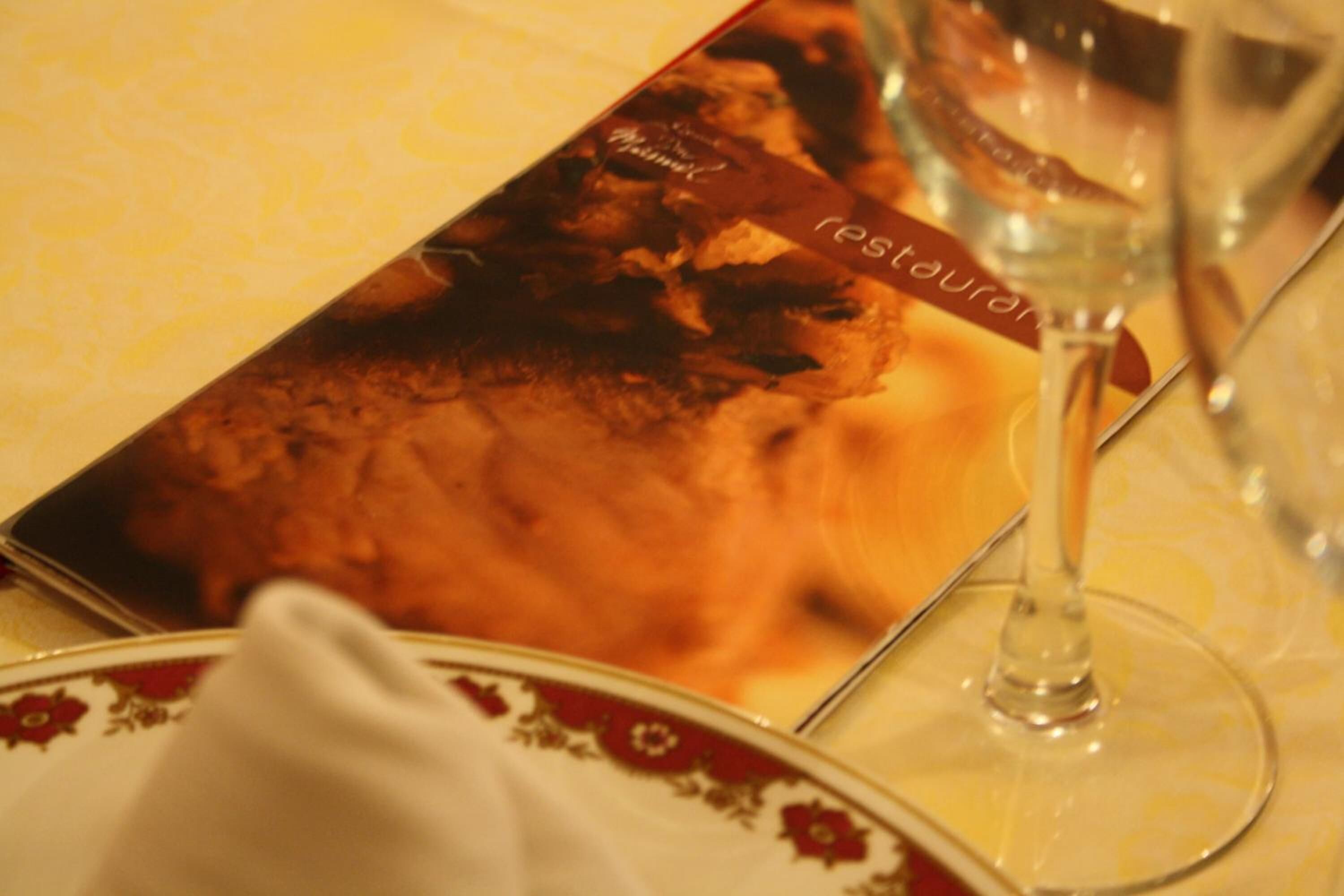 lunch and dinner served