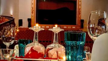 Se sirven almuerzos y cenas