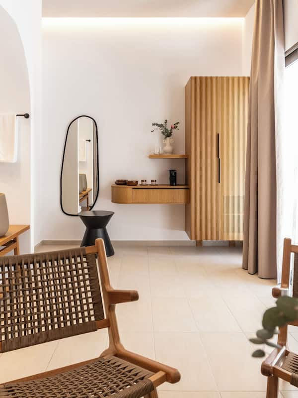 Urban Junior Suite with Plunge Pool | Hypo-allergenic bedding, in-room safe, blackout drapes, soundproofing