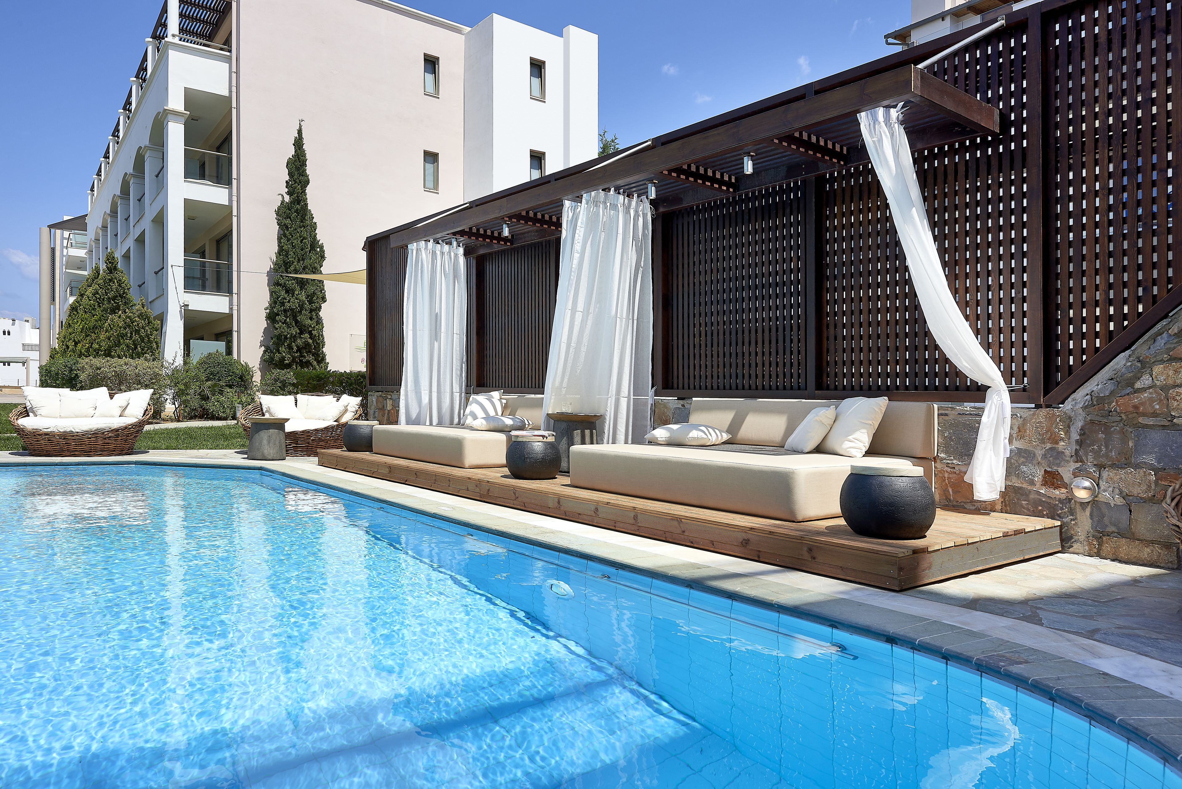 2 outdoor pools, pool umbrellas, pool loungers