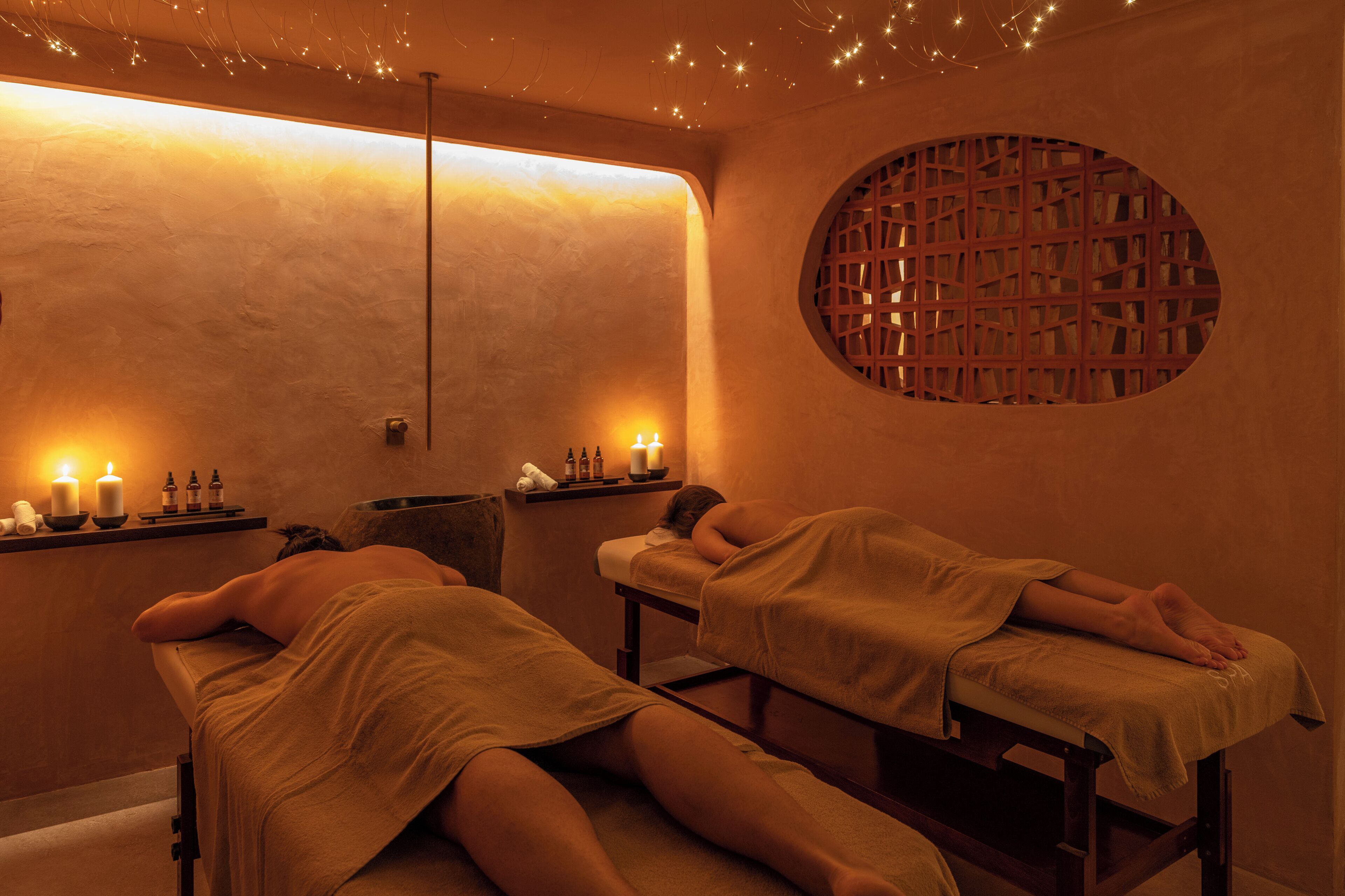 couples treatment room(s), sauna, steam room, body treatments