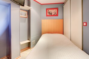In-room safe, desk, soundproofing, iron/ironing board