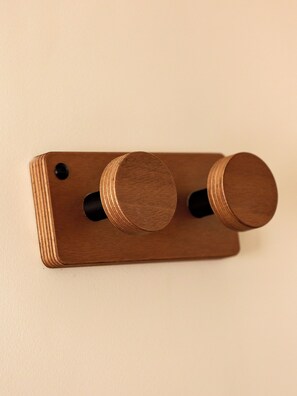 Single Room | In-room safe, desk, soundproofing, iron/ironing board