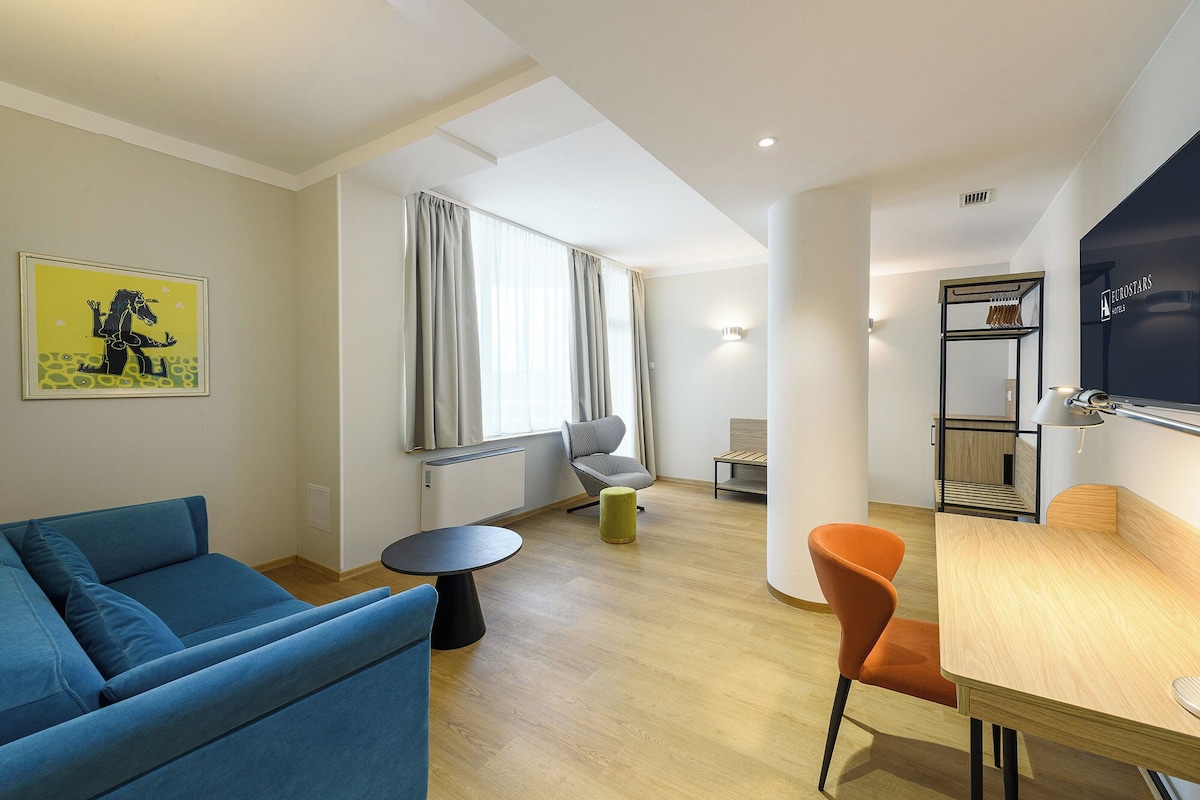 Ropa de cama hipoalergénica y minibar 