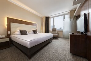 Ropa de cama hipoalergénica y minibar 