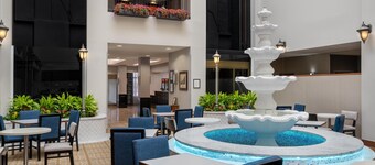 羅克維爾中心歡朋套房酒店