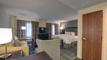 Ettroms leilighet, 1 kingsize-seng, ikke-røyk | Sengetøy av topp kvalitet, skrivebord og strykejern/-brett