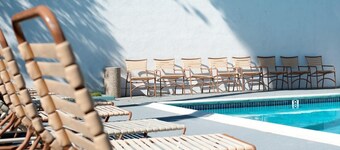 ออเรนจ์ ทรี อินน์