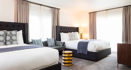 Hotel Ella