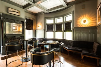 Bar (on property) at Hotel Ella