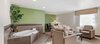 Sleep Inn & Suites