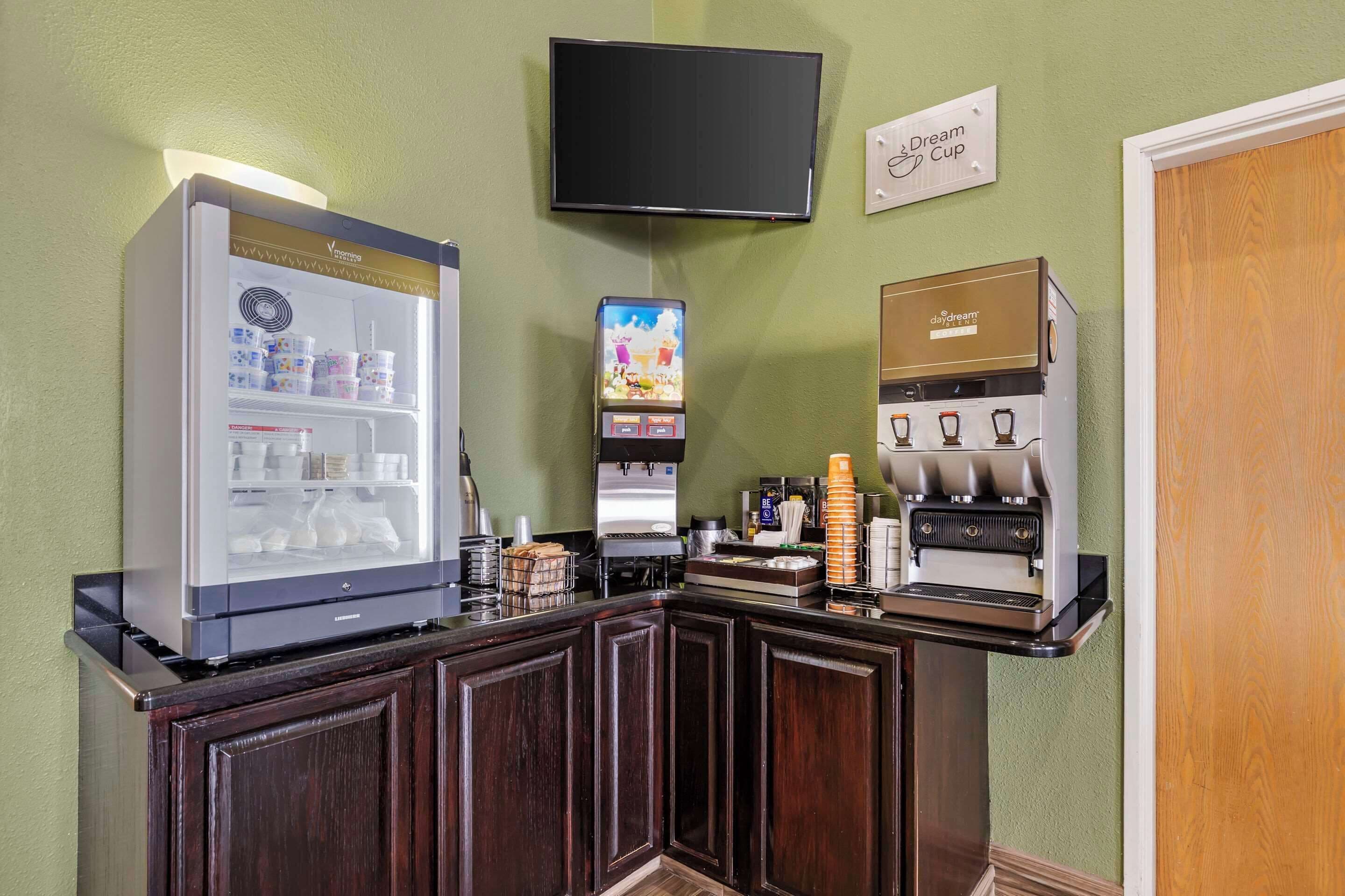 free continental breakfast