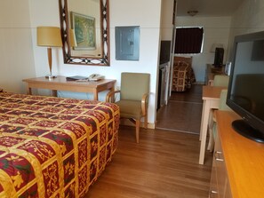 Standard Room, 2 Queen Beds | Free WiFi - San Juan Motel (Anacortes)