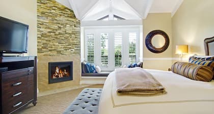 Carriage House Inn