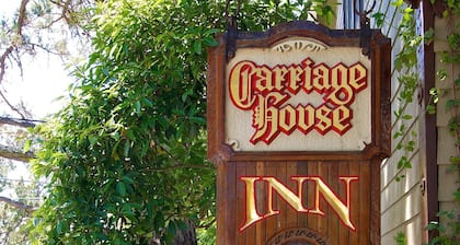 Carriage House Inn