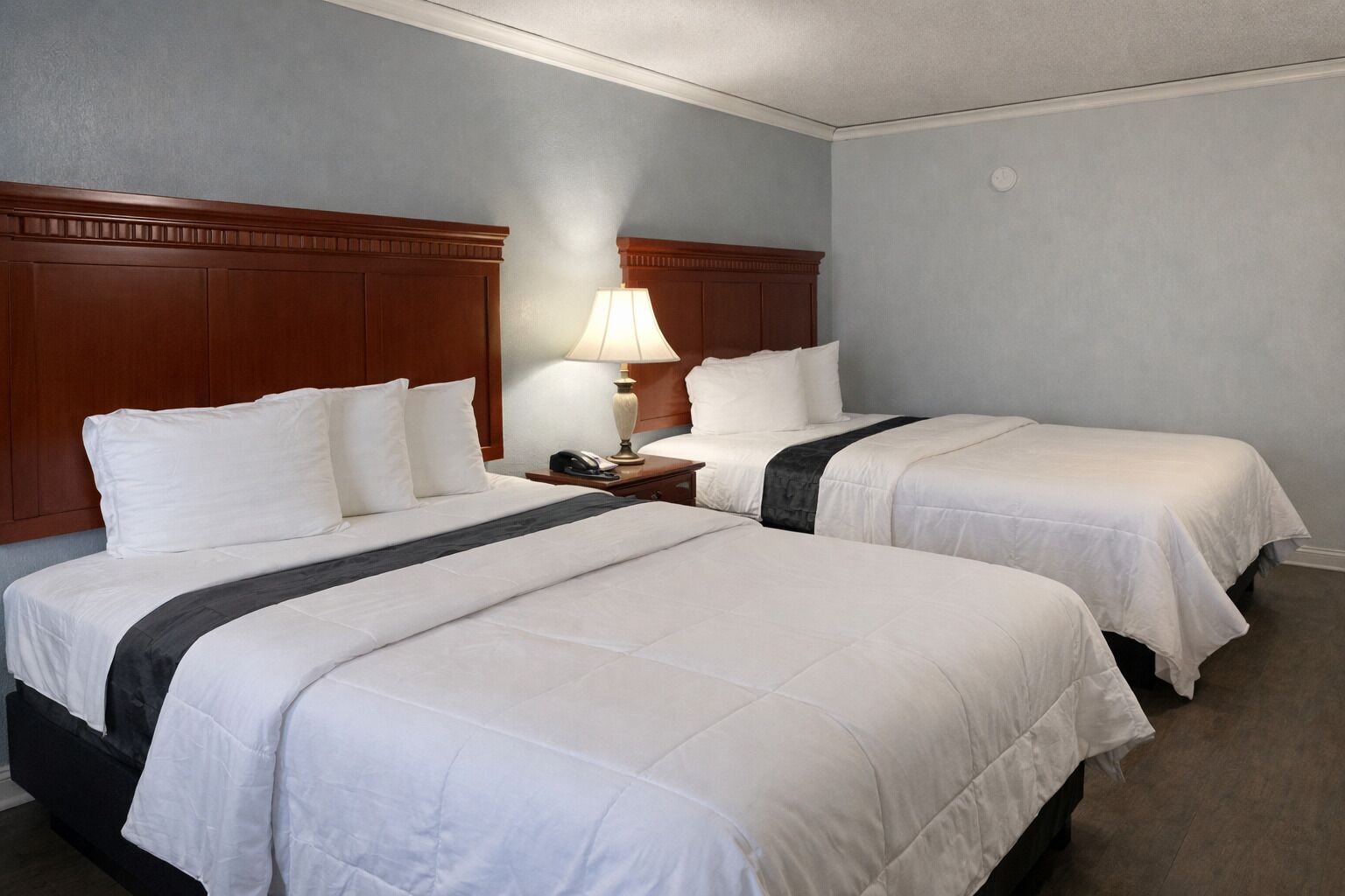 Työpöytä, pimennysverhot, silitysrauta/-lauta, ilmainen Wi-Fi