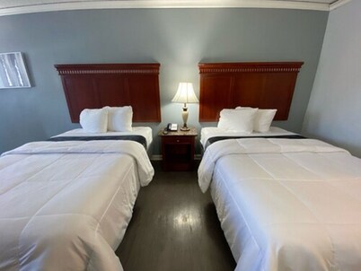 Antioch Quarters Inn and Suites