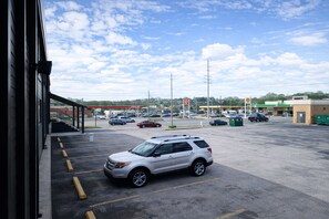 Exterior -  Quarters Inn and Suites (Antioch)