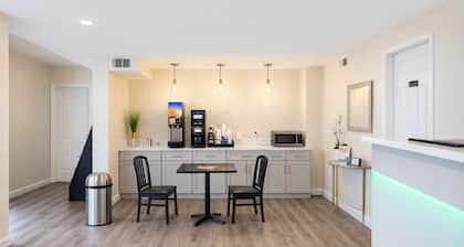 Antioch Quarters Inn and Suites