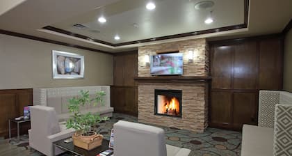 Holiday Inn Express And Suites - Vernon by IHG