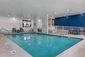 Piscine intérieure