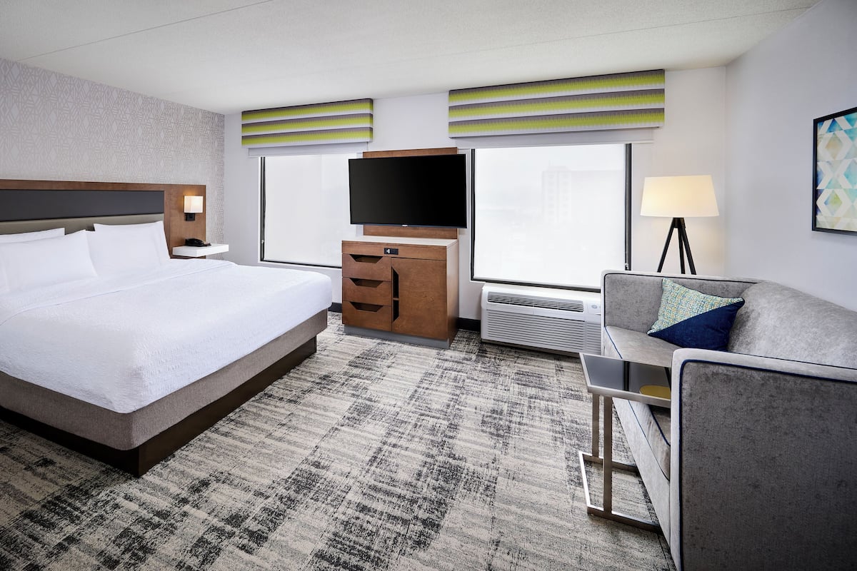 One king studio suite | Desk, blackout drapes, iron/ironing board, free WiFi