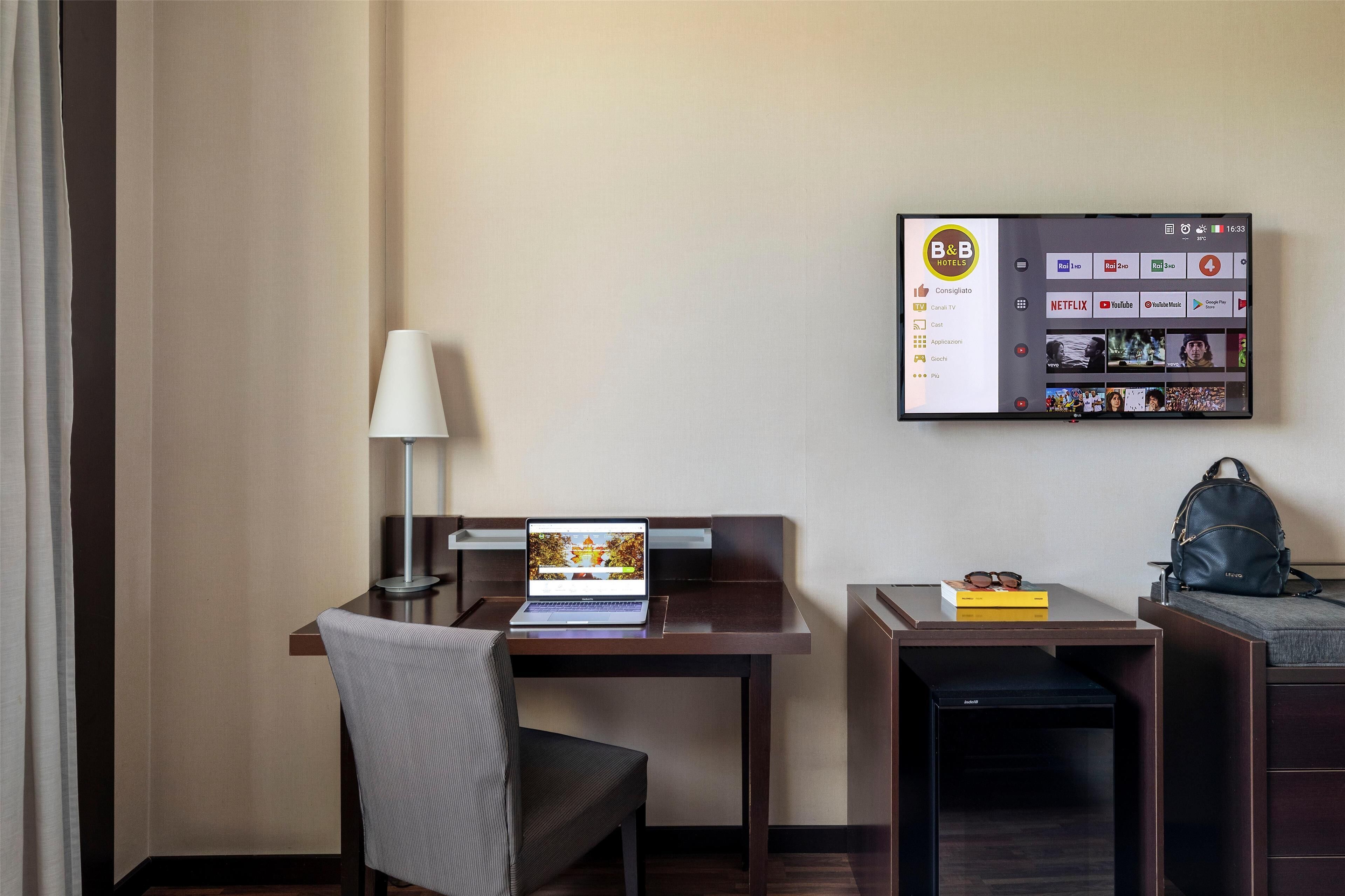 standard double room, non smoking, city view | premium bedding, minibar, in-room safe, desk